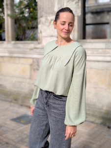Patron de blouse avec un col - Blouse Manna - Anna Rose patterns