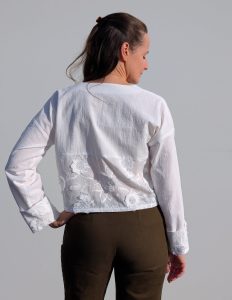 Blouse cousue dans les chutes - Anna Rose patterns